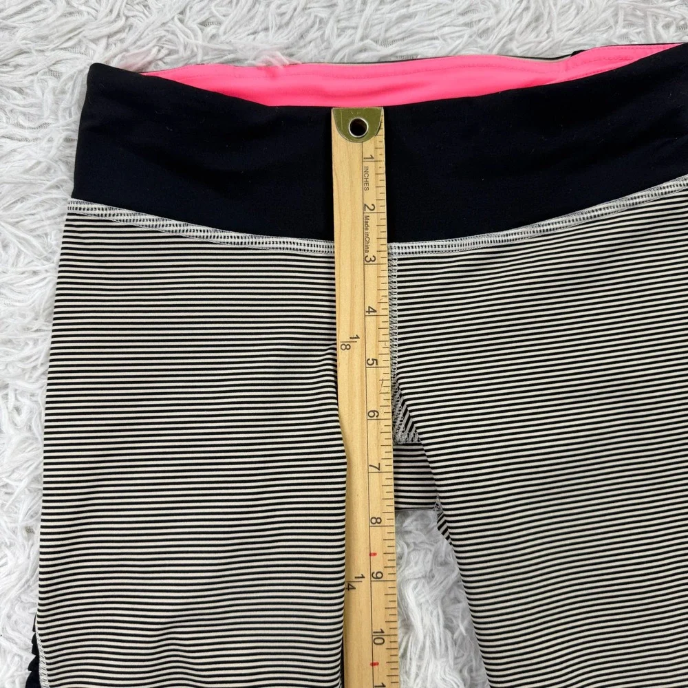 Lululemon Pants Womens 4 Black & White Striped Cropped Leggings Zip Pocket 16